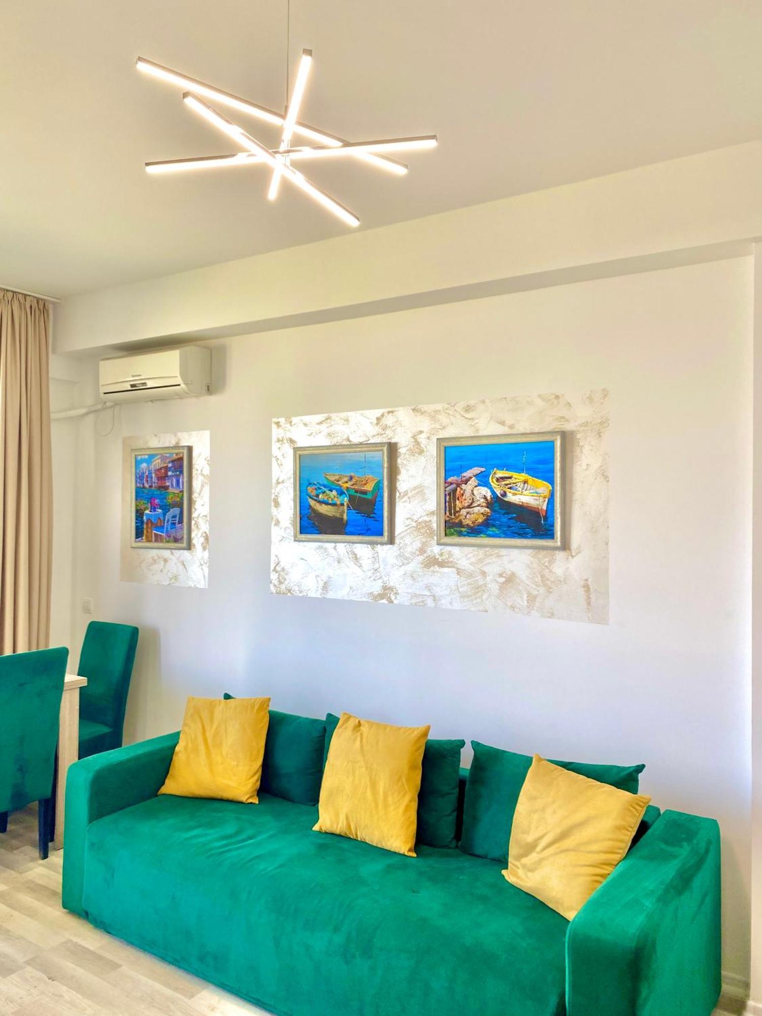 Blue Marine Summerland * Mamaia