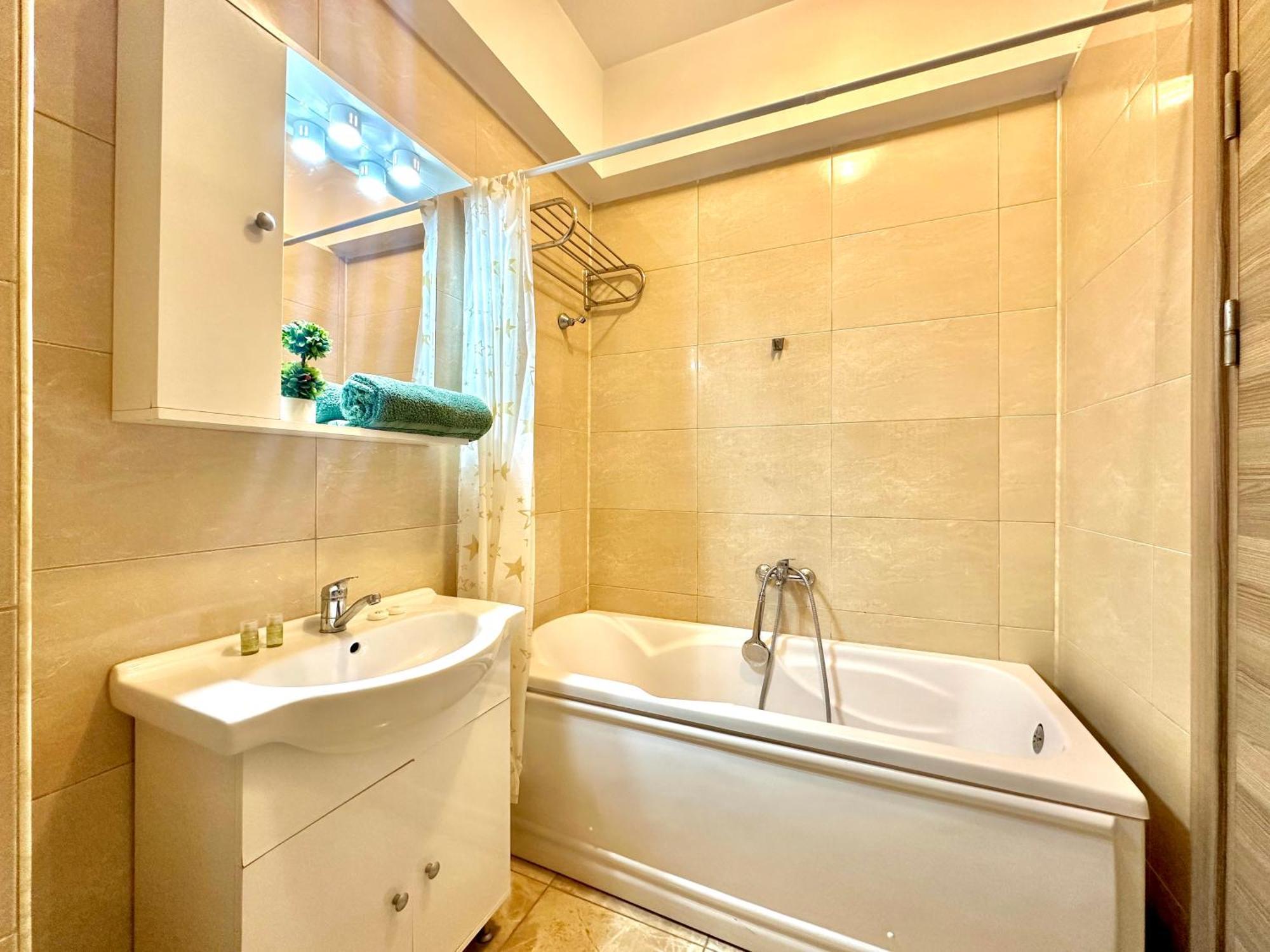 Blue Marine Summerland Apartament *
